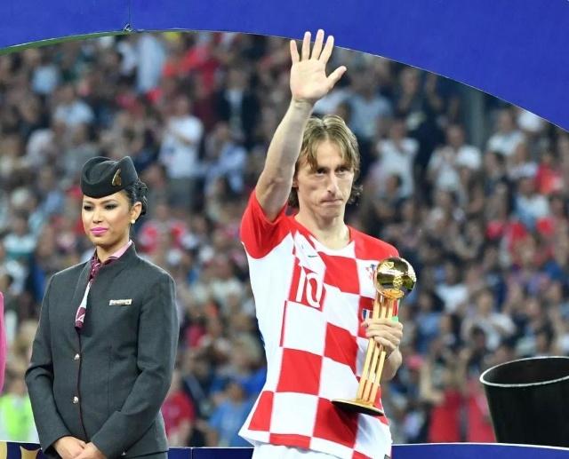 赫塔费主席：我至少28年才走，媒体却已帮我把球队卖了好多次