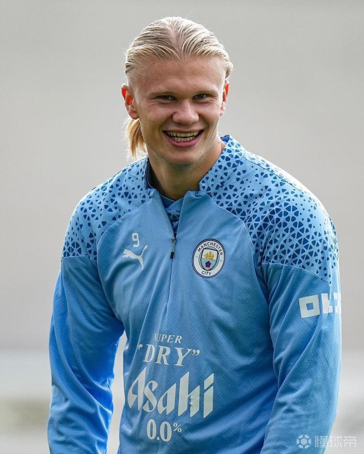 欧冠本周最佳阵容：马杜埃凯、孔德、格林伍德、卡尔在列（本周欧冠最佳阵容出炉：马杜埃凯、孔德、格林伍德、卡尔入选）