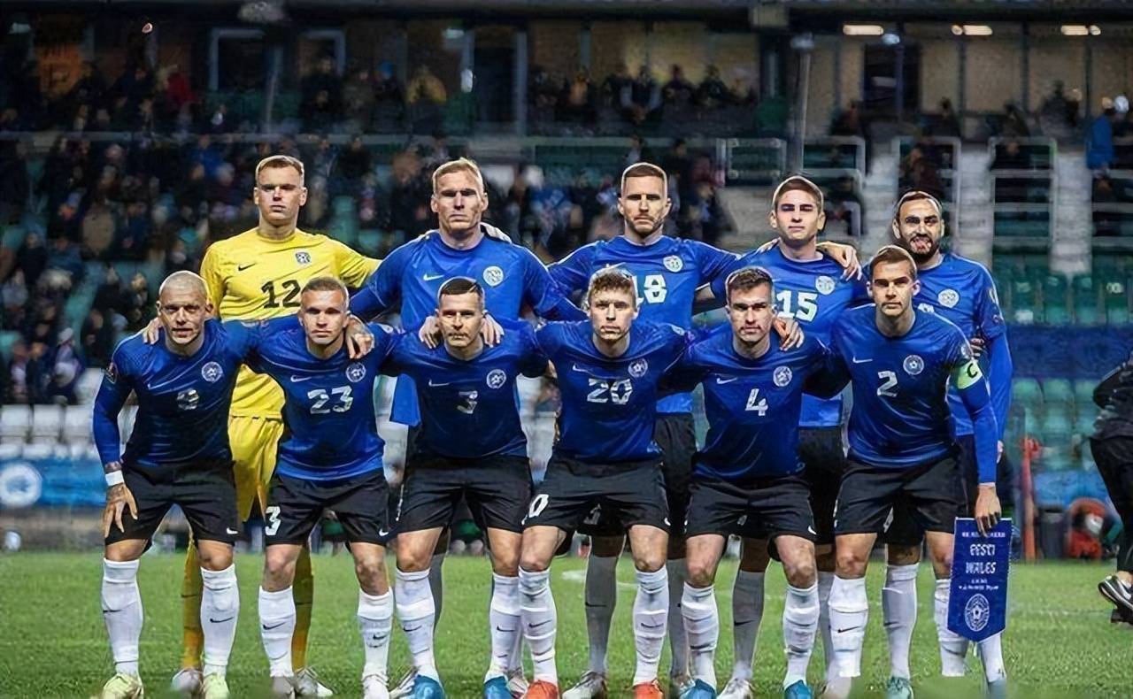 斯卢茨基：我们丢球后不得不加强进攻，这给了对手很多空间