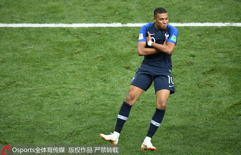 足球国足青训成果显现，小将成多队抢手货