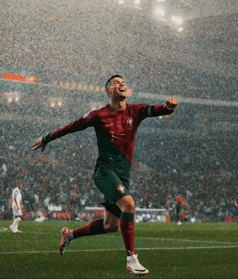 拉齐奥vs莱切：罗马尼奥利、贡多齐首发，卡马尔达、索蒂尔出战