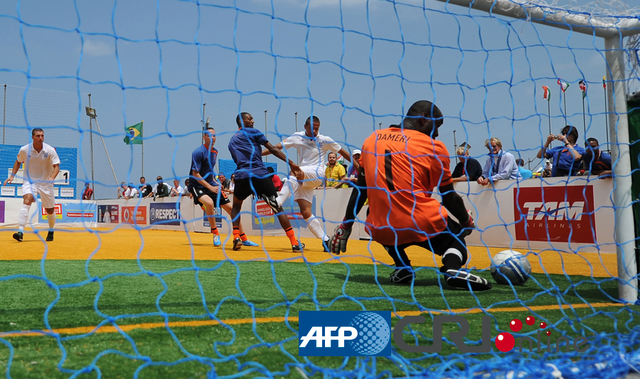 塞鸟：把好状态保持到足协杯决赛；我们需要球迷的支持（塞鸟：力争把良好状态延续到足协杯决赛，期待球迷助威）