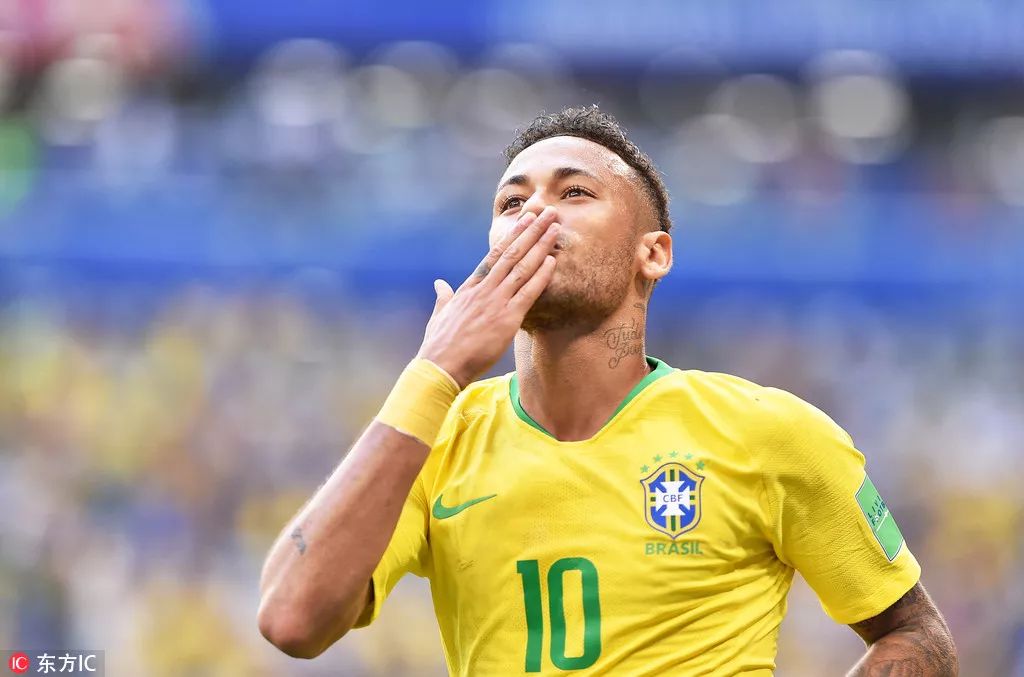 德天空：基米希周一上午接受了负荷测试，但还不确定能否出战