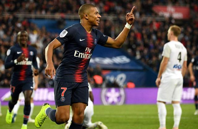 前英超名将佩特雷斯库患神秘疾病暴瘦30公斤尝试中药治疗（英超昔日名将佩特雷斯库罹不明疾病，骤瘦30公斤求助中医治疗）