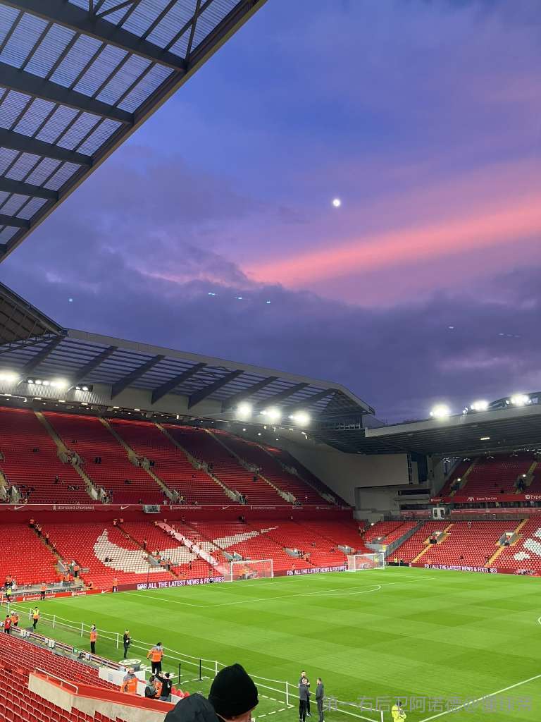 雷霆11月24日以122-95大胜开拓者，杨瀚森打破中国球员NBA得分纪录，展现强大实力。