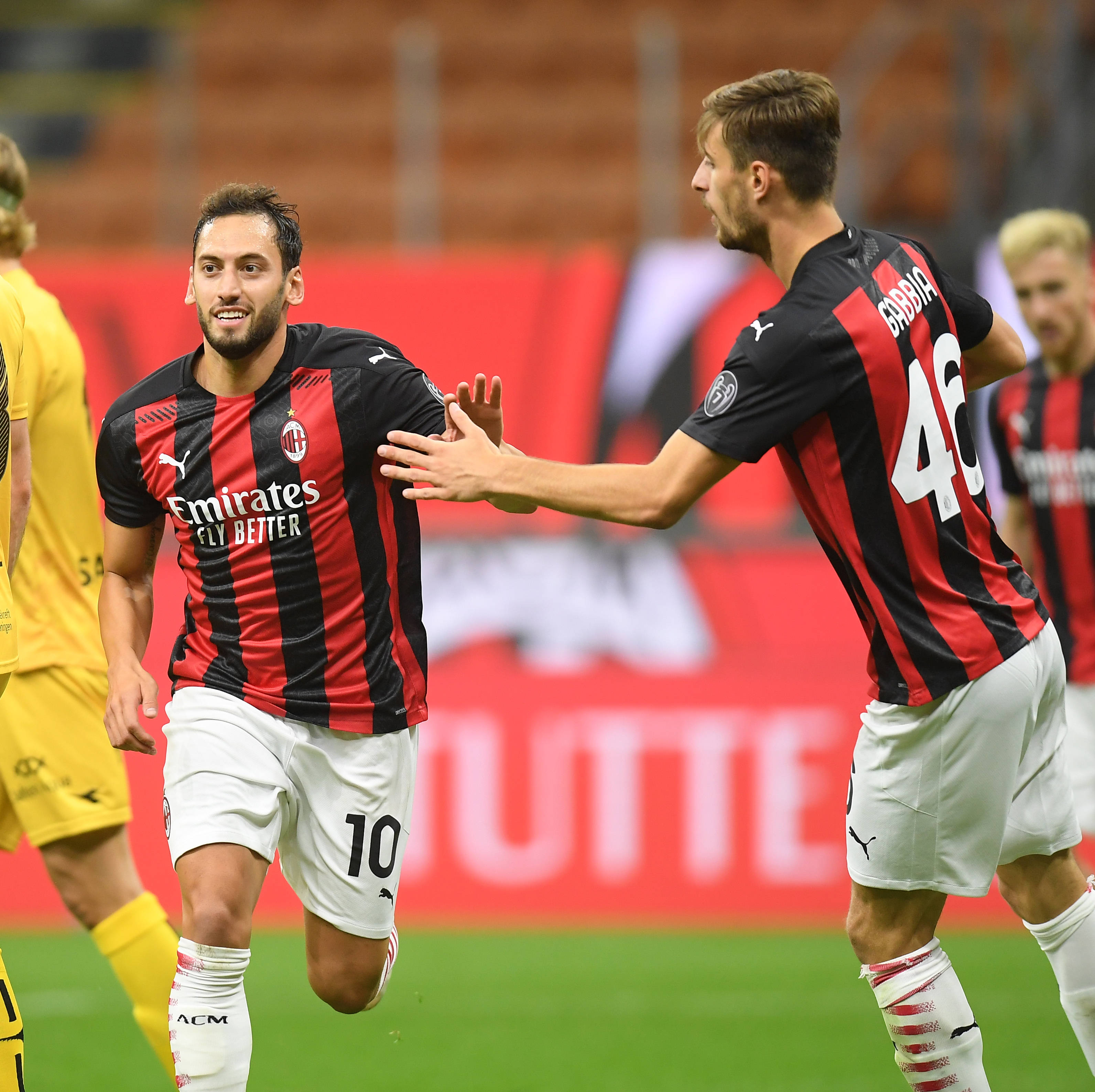 佛罗里达州Hollywood Hard Rock新吉他塔楼完工